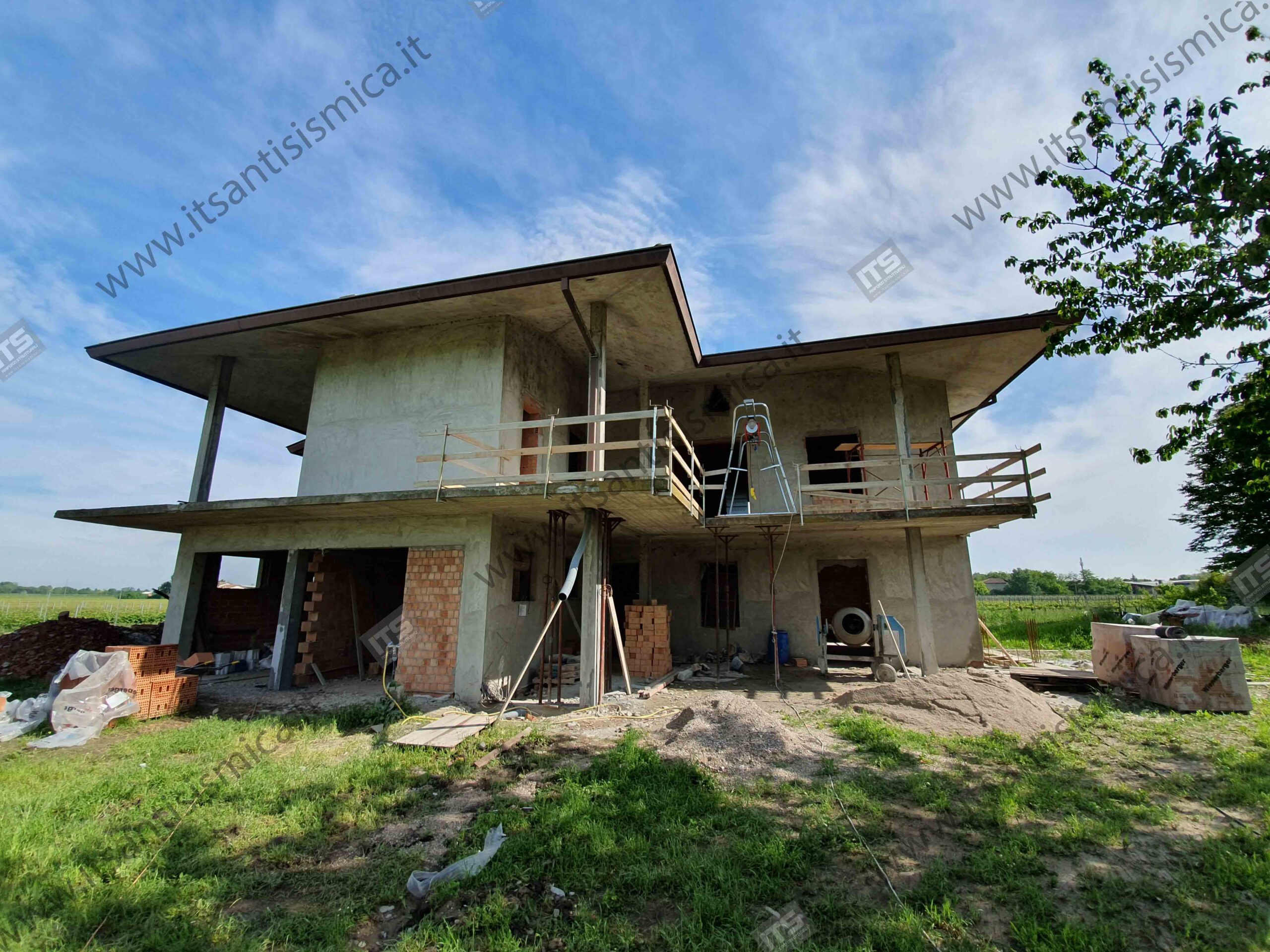 Pilastri a Carpi — Carpi (MO) — fotografia di cantiere 6